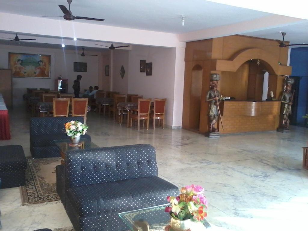 Hotel Sambodhi Bhopal Exterior photo
